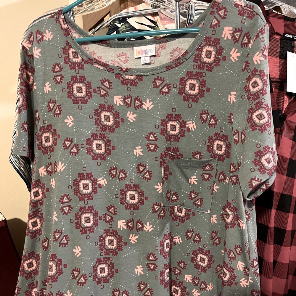 LulaRoe Carly Dress, Gray, Burgundy & pink, size Large - Picture 2 of 3